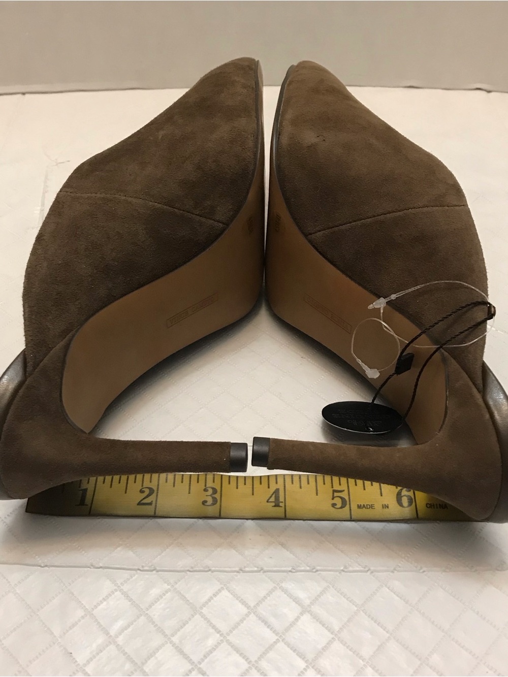 Vince Camuto Black Women's Heels (Label View) - Picture 6 of 15